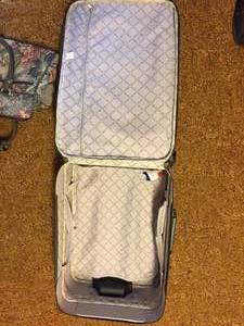 lot 81 image: Forcast Suitcase and Carry-On