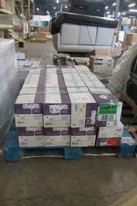 lot 20 image: Oak Golden 38 in. Thick x 6-14 in. Wide x Varying Length Engineered Click Hardwood Flooring (257.6 Sq Ft)