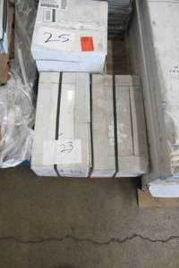 lot 23 image: Michelangelo White 9 in. x 18 in. Ceramic Wall Tile (34.88 Sq Ft)