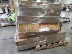 lot 227 image: WHOLESALE MIXED PALLET OF MISCELLANEOUS INDOOROUTDOOR FURNITURE