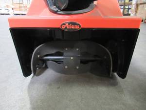 lot 11 image: Ariens Path-Pro SS21E 21 in. 208cc Single-Stage Electric Start Gas Snow Blower 938032