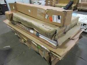 lot 424 image: WHOLESALE MIXED PALLET OF MISCELLANEOUS BUTCHER BLOCK, COUNTERTOPS, UMBRELLA, BUILDING MATERIALS AND MORE