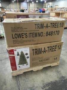 lot 234 image: WHOLESALE MIXED PALLET OF MISCELLANEOUS ARTIFICIAL CHRISTMAS TREES