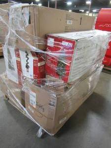 lot 115 image: WHOLESALE MIXED PALLET OF MISCELLANEOUS CHRISTMAS TREES AND DECORATIONS