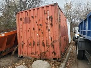 lot 1 image: 20 Storage Container