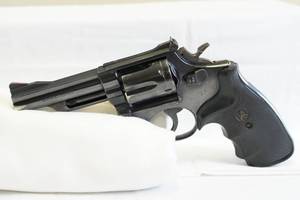 lot 110 image: Smith & Wesson .357 Magnum