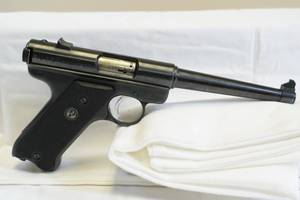 lot 113 image: Ruger .22