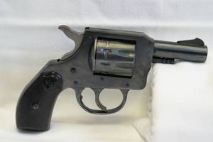 lot 114 image: Harrington & Richardson .22
