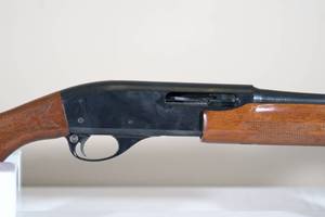 lot 100 image: Remington 410
