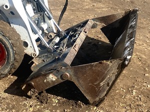Case Hydraulic Skid-Loader Bucket