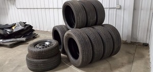 lot 26 image: Lot Of Assorted Automobile Tires