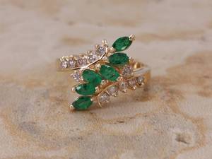 lot 26 image: Natural Emerald and Diamond Estate Ring in 14k Yellow Gold $1850 Retail