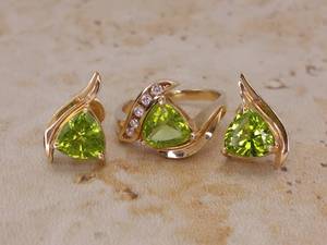 lot 39 image: Lovely Green Peridot and Diamond Estate Ring and Earring Set in 14k Yellow Gold $2450 Retail