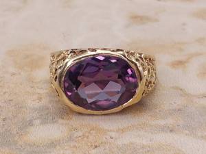 lot 31A image: Vintage Amethyst Gold Nugget Styled Estate Ring in Yellow Gold $1950 Pre-owned Retail