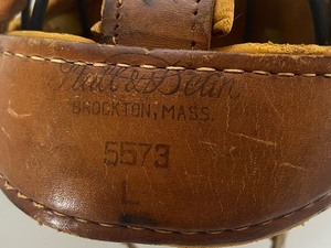 lot 34 image: Vintage Leather Stall & Dean Hockey Helmet- Size L