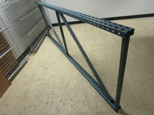 lot 105 image: PALLET RACKING, MISC.
