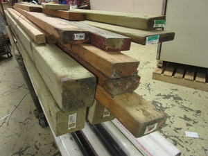 lot 122 image: ASSRTD. LUMBER, PVC PIPE, WITH UTILITY CART