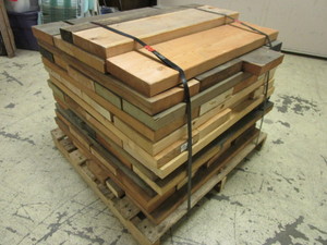 lot 127 image: ASSRTD. LUMBER, 2X4, 2x6, 2X7