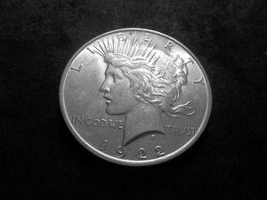 lot 33 image: 1922 Peace Silver Dollar