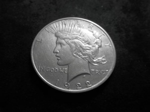 lot 34 image: 1922 D  Silver Peace Dollar