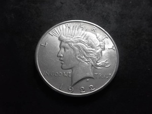 lot 35 image: 1922 S  Silver Peace Dollar