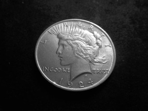 lot 39 image: 1924 Peace Silver Dollar
