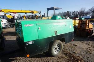 lot 6 image: 2014 Sullivan Pallatek Model D185PDZSB Tow Behind Air Compressor