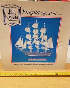 Heritage Mint Tall Ships of the World Collection Hand Crafted Fragata Siglo XVII 13 inch Tall Ship