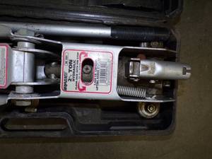 2 12 Ton Hydraulic Floor Jack with Case