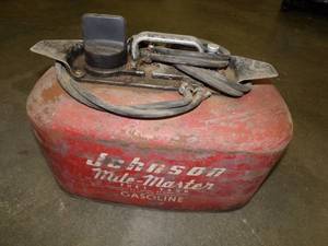 Johnson Double Gas Line 4 Gallon Gas Tank