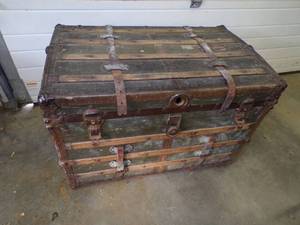 Vintage Steamers Trunk