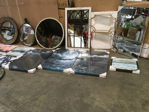 ASSORTED PALLET WITH MIXED MIRRORSHOME DECOR SEE PICS