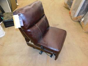 Armless Powered Recliner (Jaleco Chocolate)