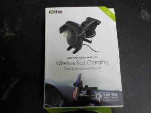 lot 15 image: Lottie Wireless Fast Charging Dash ...