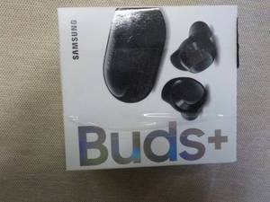 lot 47 image: Samsung Buds It...