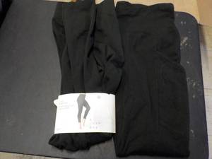 lot 89 image: Womens Size L Leggings...