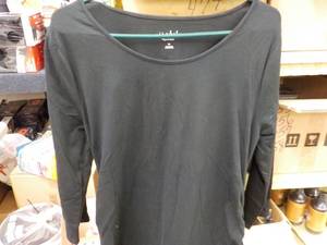lot 99 image: Ladies Maternity Dress XL...