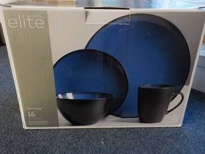 lot 112 image: Gibson Elite Soho Lounge 16 pc Ston...