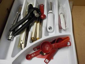 lot 202 image: Large Amount of Household...