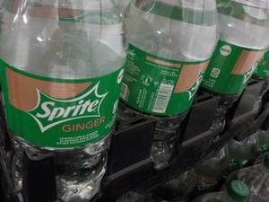 lot 222 image: 8 - 2 liter Bottles Sprite Ginger...