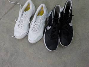 lot 253 image: 2 Pair Mens Shoes Size 10...