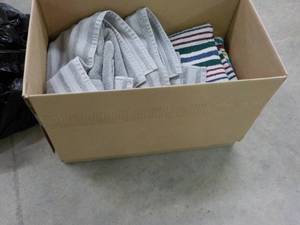 lot 254 image: Box of towels...