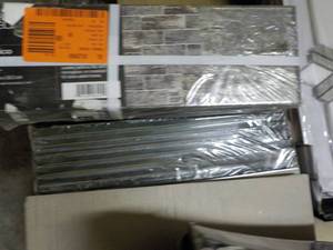 lot 271 image: Pallet of Misc. Flooring and Tile...