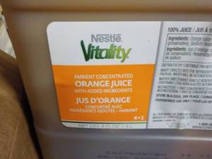 lot 379 image: 2 Boxes of 3 - 3 liter each jugs Ne...