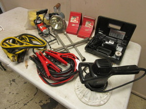 lot 204 image: ASSRTD. AUTO TOOLSACCESSORIES, B&D POLISHER, COLEMAN INFLATE-ALL, TOW ROPE, CHOCKS, CABLES, MORE