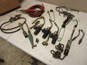 lot 208 image: BERNZOMATIC TS4000 TRIGGER START TORCHES, TURBO TORCH, OTHER TORCH ACCESSORIES