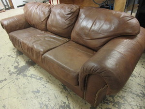 lot 253 image: LEATHER SOFA
