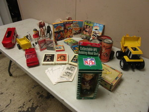 lot 264 image: ASSRTD. VINTAGE ITEMS, NFL BOBBING HEAD DOLL, ELVIS 8-TRACKS, NYLINT TOYS, BEATLE CASSETTES, MORE