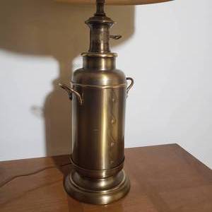 lot 172 image: Brass Milk Can Table Lamp