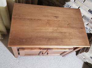 lot 307 image: Convenient Compact Entertainment Stand